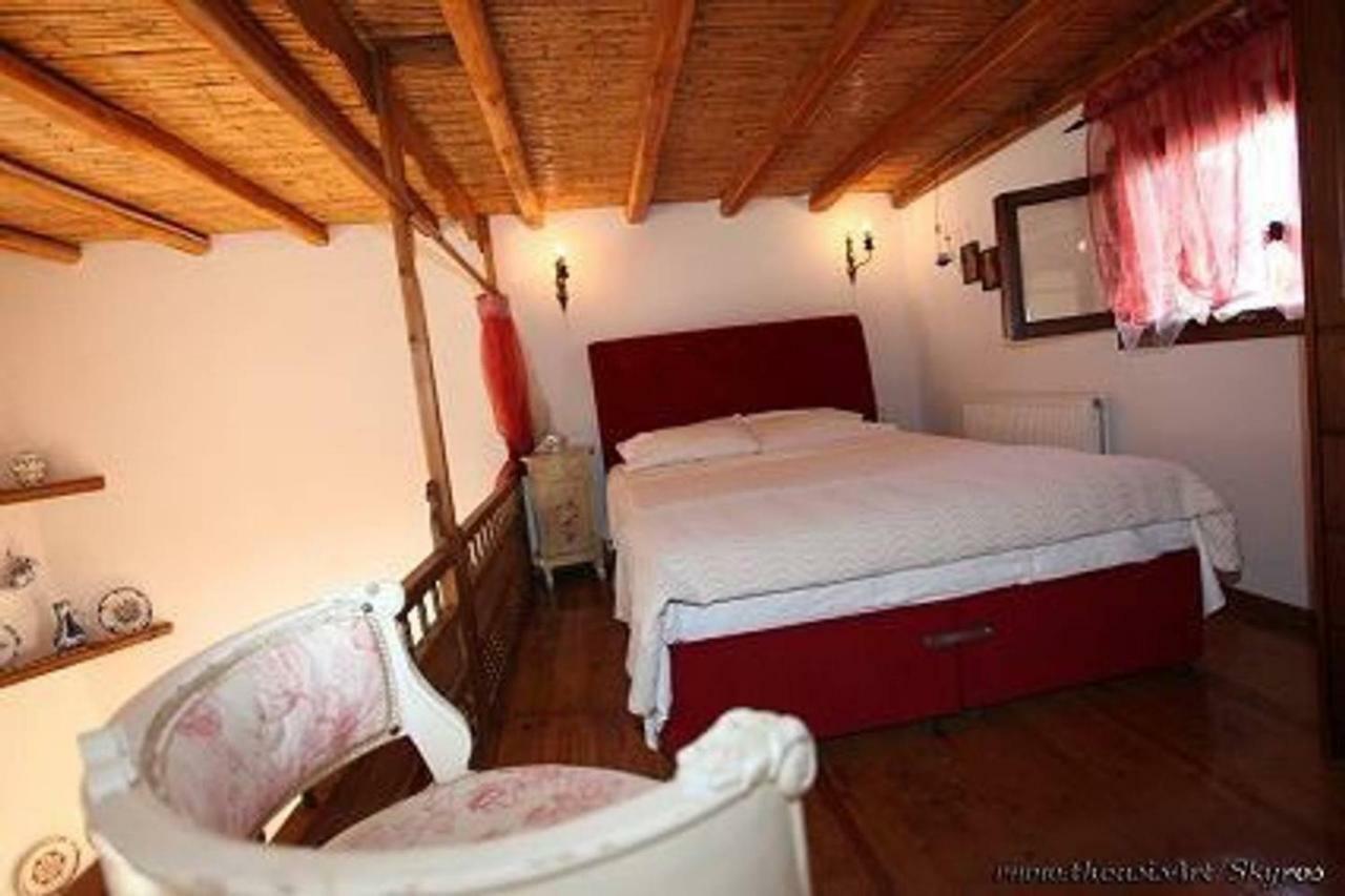 Traditional Studio Σκύρος Εξωτερικό φωτογραφία
