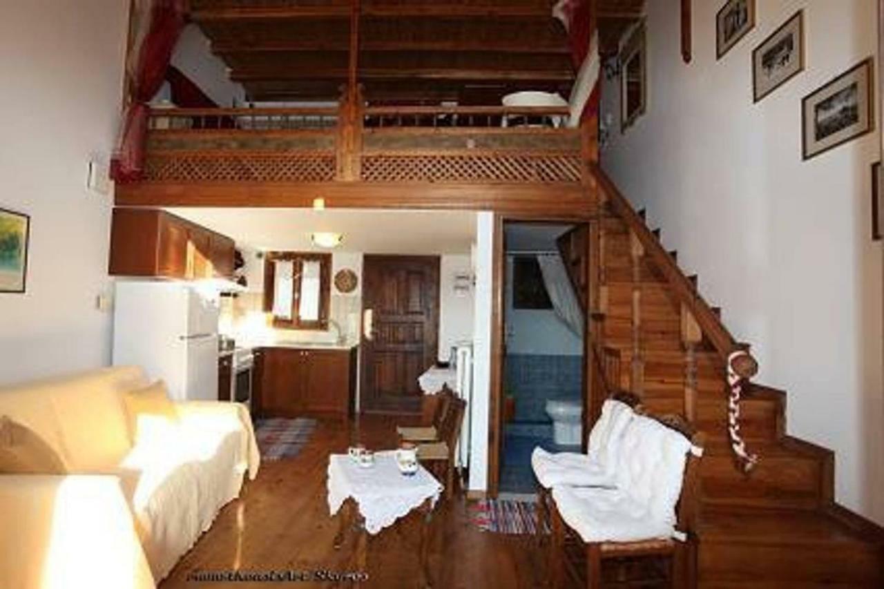Traditional Studio Σκύρος Εξωτερικό φωτογραφία