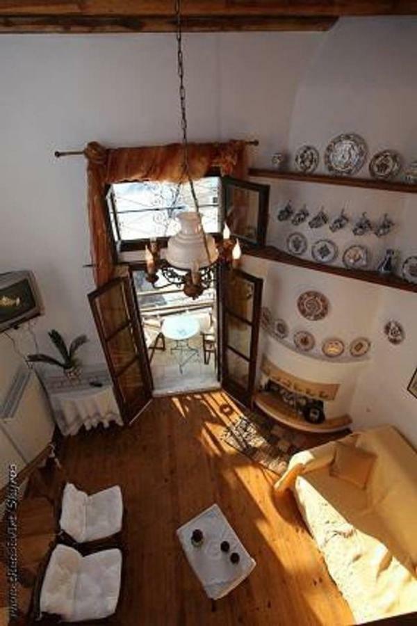 Traditional Studio Σκύρος Εξωτερικό φωτογραφία